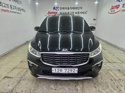 Kia Canival · 2019 год