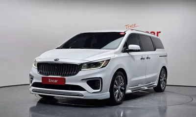 Kia Canival · 2019 год