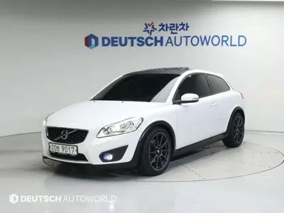 Volvo C30 · 2012 год
