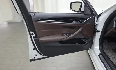 BMW 5-Series 2023, 43374 км, за 55900000 KRW - фото 24