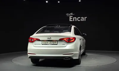 Hyundai Sonata 2015, 109990 км, за 9200000 KRW
