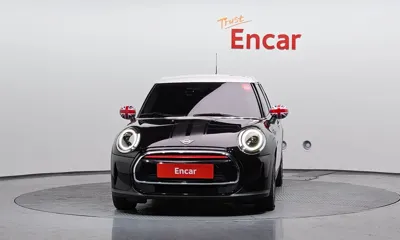 MINI Cooper 2022, 31108 км, за 24700000 KRW