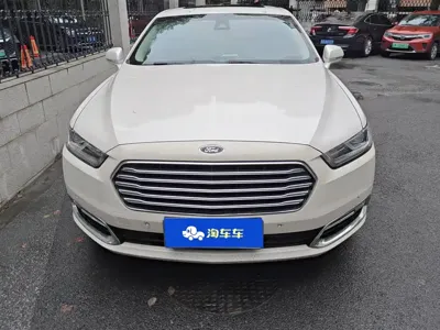 Ford Taurus 2017, 91600 км, за 56000 CNY