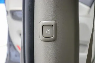 Kia Canival 2015, 305698 км, за 5500000 KRW - фото 17