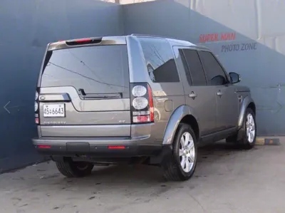 Land Rover Discovery 2015, 337369 км, за 9980000 KRW