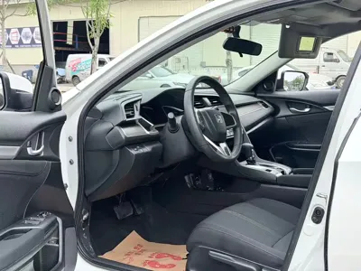 Honda Civic 2019, 70000 км, за 53800 CNY - фото 7