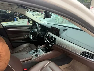 BMW 5 Series 2019, 60000 км, за 143800 CNY - фото 21