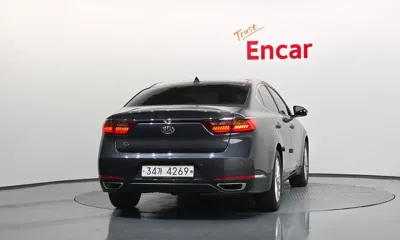 Kia K7 2017, 121996 км, за 10000000 KRW