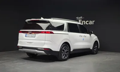 Kia Canival 2023, 43811 км, за 23400000 KRW