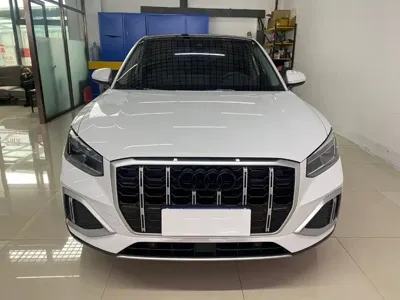 Audi Q2L 2022, 24000 км, за 136800 CNY