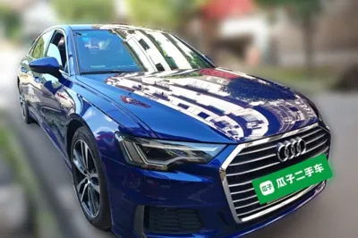 Audi A6L 2019, 74300 км, за 154436.27 CNY