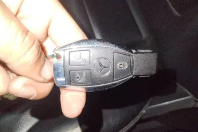 Mercedes-Benz GLC 2016, 154600 км, за 98237.45 CNY - фото 17