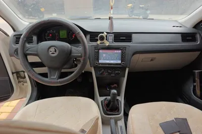 Skoda Rapid 2016, 15400 км, за 26512.08 CNY - фото 11