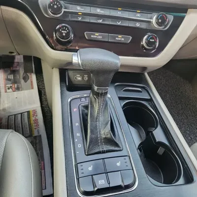 Kia Canival 2017, 245165 км, за 9900000 KRW - фото 8