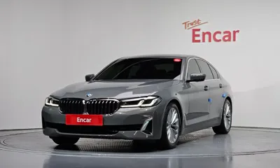 BMW 5-Series · 2022 год