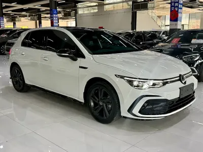 Volkswagen Golf 2022, 19000 км, за 132800 CNY