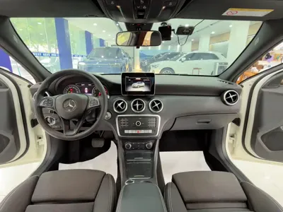 Mercedes-Benz A-Class (Import) 2017, 60000 км, за 45800 CNY - фото 5