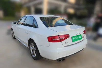 Audi A4L 2015, 110300 км, за 49638.67 CNY