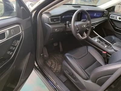 Ford Explorer 2025, 8900 км, за 247300 CNY - фото 16