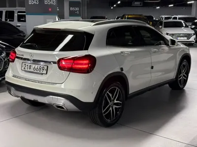 Mercedes-Benz GLA-Class 2018, 23663 км, за 16690000 KRW