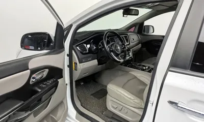 Kia Canival 2016, 102937 км, за 12500000 KRW - фото 10