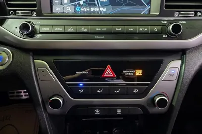 Hyundai Avante 2018, 129000 км, за 8800000 KRW - фото 15