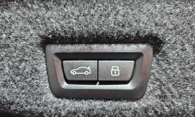 BMW 5-Series 2025, 12894 км, за 58900000 KRW - фото 30