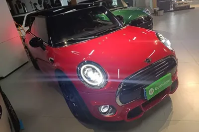 MINI MINI 2019, 27900 км, за 123308.36 CNY