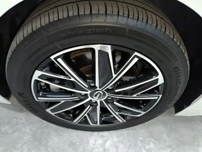 GAC Motor 传祺E8 PHEV 2024, 23600 км, за 145000 CNY - фото 23
