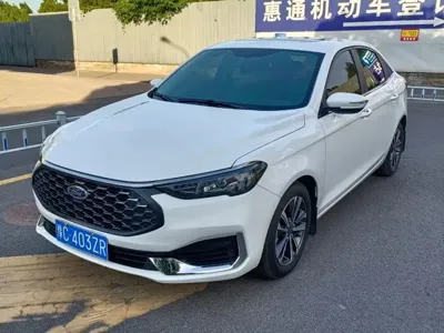 Ford Escort · 2022 год