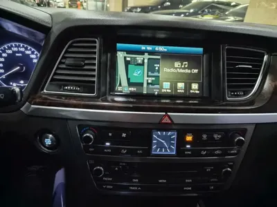 Hyundai Genesis 2016, 64239 км, за 10800000 KRW - фото 10