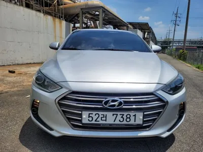 Hyundai Avante 2018, 37727 км, за 10300000 KRW