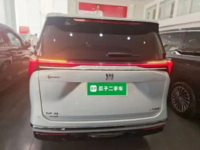 Buick GL8 Hybrid 2024, 41200 км, за 260600 CNY - фото 6