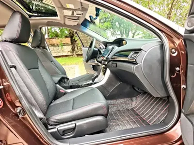 Honda Accord 2016, 90000 км, за 56800 CNY - фото 7
