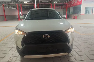 Toyota Corolla Cross 2023, 15300 км, за 90569.34 CNY