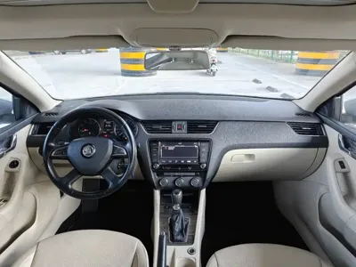 Skoda Octavia 2014, 50000 км, за 25000 CNY - фото 8
