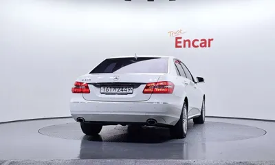Mercedes-Benz E-Class 2011, 123556 км, за 7500000 KRW