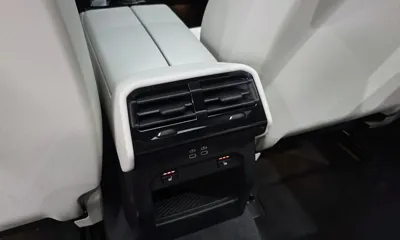 BMW 5-Series 2025, 6864 км, за 58500000 KRW - фото 34