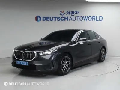 BMW i5 · 2024 год