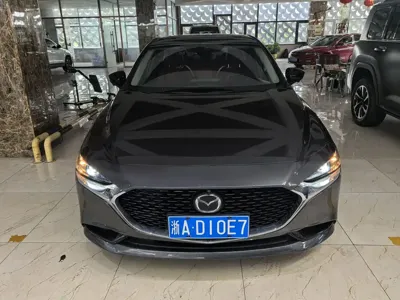 Mazda 3 Axela 2022, 15000 км, за 108800 CNY - фото 2