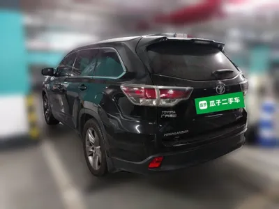Toyota Highlander 2015, 112100 км, за 84016.1 CNY