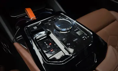 BMW 5-Series 2025, 9990 км, за 89900000 KRW - фото 9