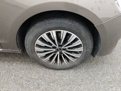 Hongqi Hongqi H7 2018, 99700 км, за 54200 CNY - фото 14