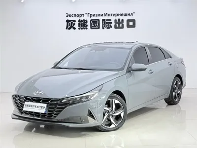 Hyundai Elantra · 2023 год