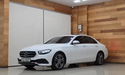 Mercedes-Benz E-Class · 2023 год