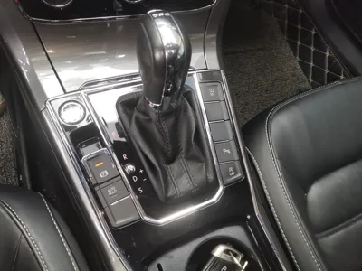 Volkswagen Passat 2017, 95200 км, за 74526.14 CNY - фото 13
