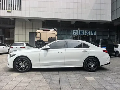 Mercedes-Benz C-Class 2022, 73000 км, за 165000 CNY