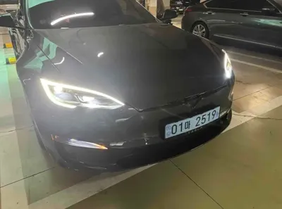 Tesla Model S · 2026 год