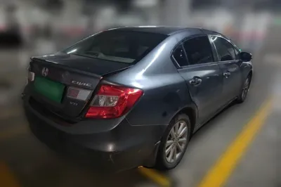 Honda Civic 2013, 70200 км, за 52351.16 CNY - фото 6