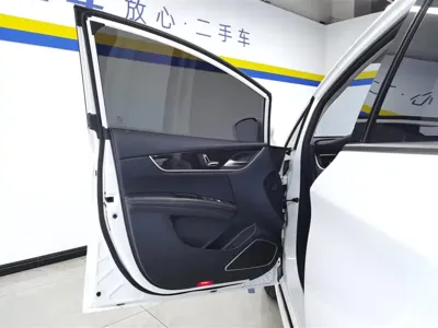 BYD MAX 2018, 76800 км, за 30800 CNY - фото 7
